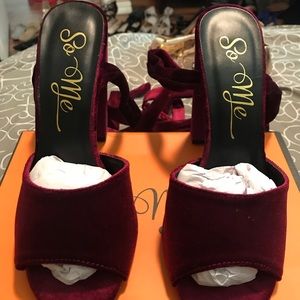 BNIB So Me Heels 7.5